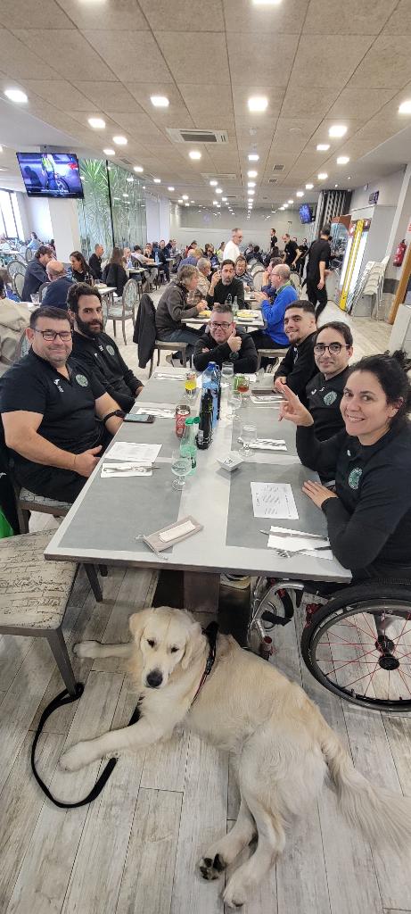 De camino a Vitoria <a href="/zuzenakclub/">Club Zuzenak</a>
...😉🏀♿️‼️