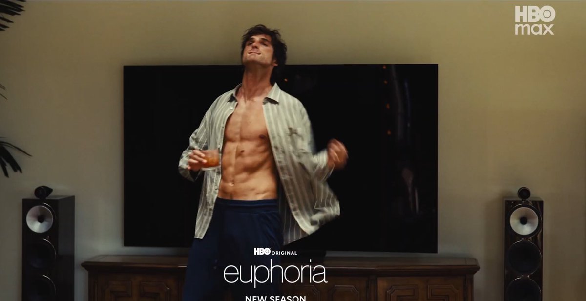 loumndstat's tweet image. I'm going to pretend this is the same scene... it's never natejulesover