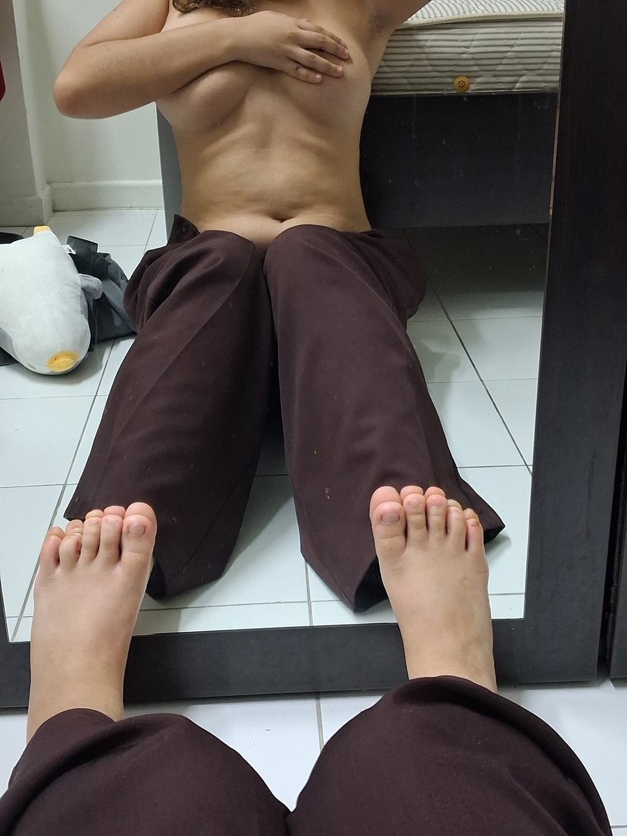 FeetMaster07's tweet photo. https://t.co/1PgOUnQ7yb
