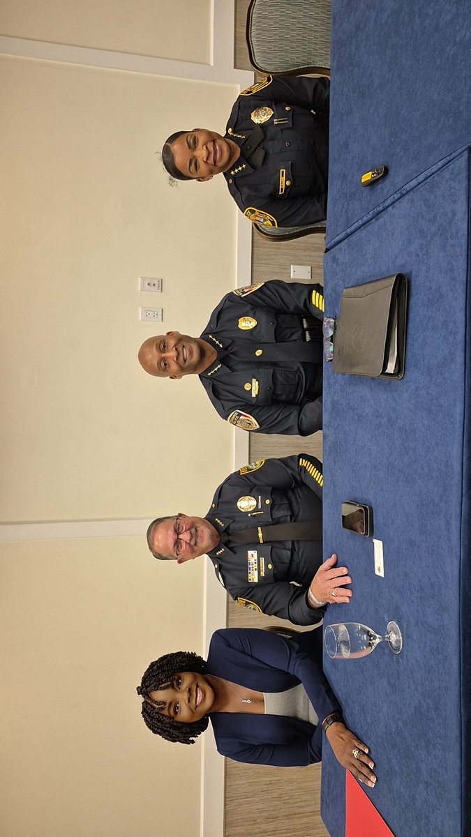 SurfsidePolice's tweet image. Our Chief Press had the honor of attending and speaking at the 2025 Leadership Exchange hosted by the National Forum for Black Public Administrators. 

He joined other Chiefs from law enforcement agencies in Florida to discuss important topics in law enforcement. 

#surfsidepd