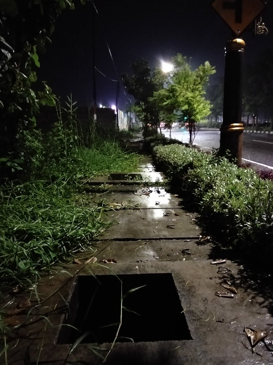 KopitiamCina's tweet image. Awakku kejeblos bengi2 gelap perkara mlaku tok JANCUK RAIMU CAHYADI