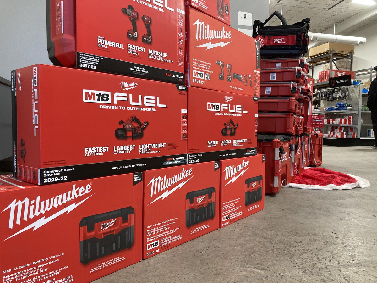 N5REL's tweet photo. Having a big @MilwaukeeTool blowout today at @ElliottElectric in Paris, TX

@EwingFoley https://t.co/2Bz8hAGV8Y