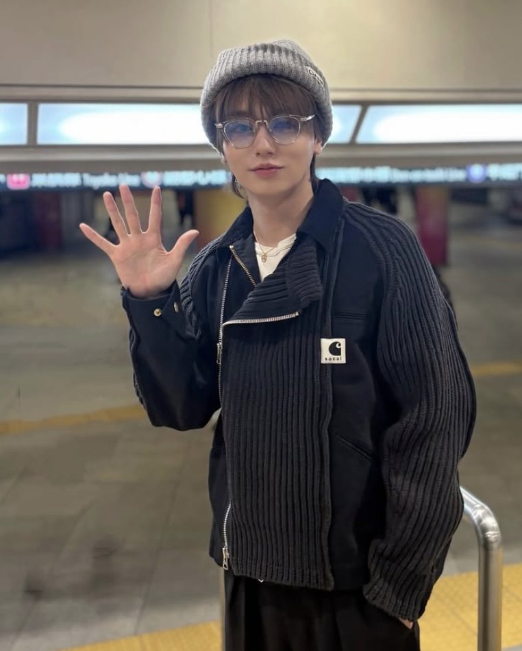 伊野尾くん公式Instagram 2025/12/8☆．。．:・ﾟ ＼ 💙伊野尾慧さん