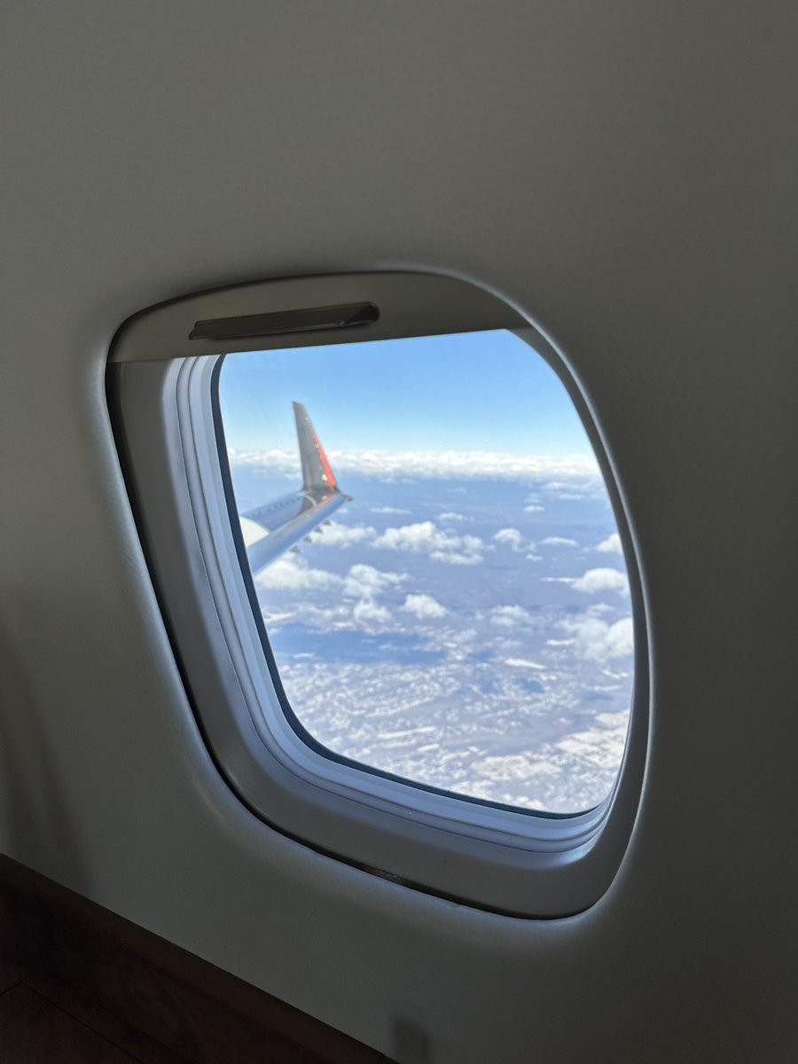 FlyPJets's tweet image. Enjoy luxury, privacy, and personalized service from takeoff to touchdown.

flypji.com | #flyprivate #privatejets #jets #charter #legacy #travel