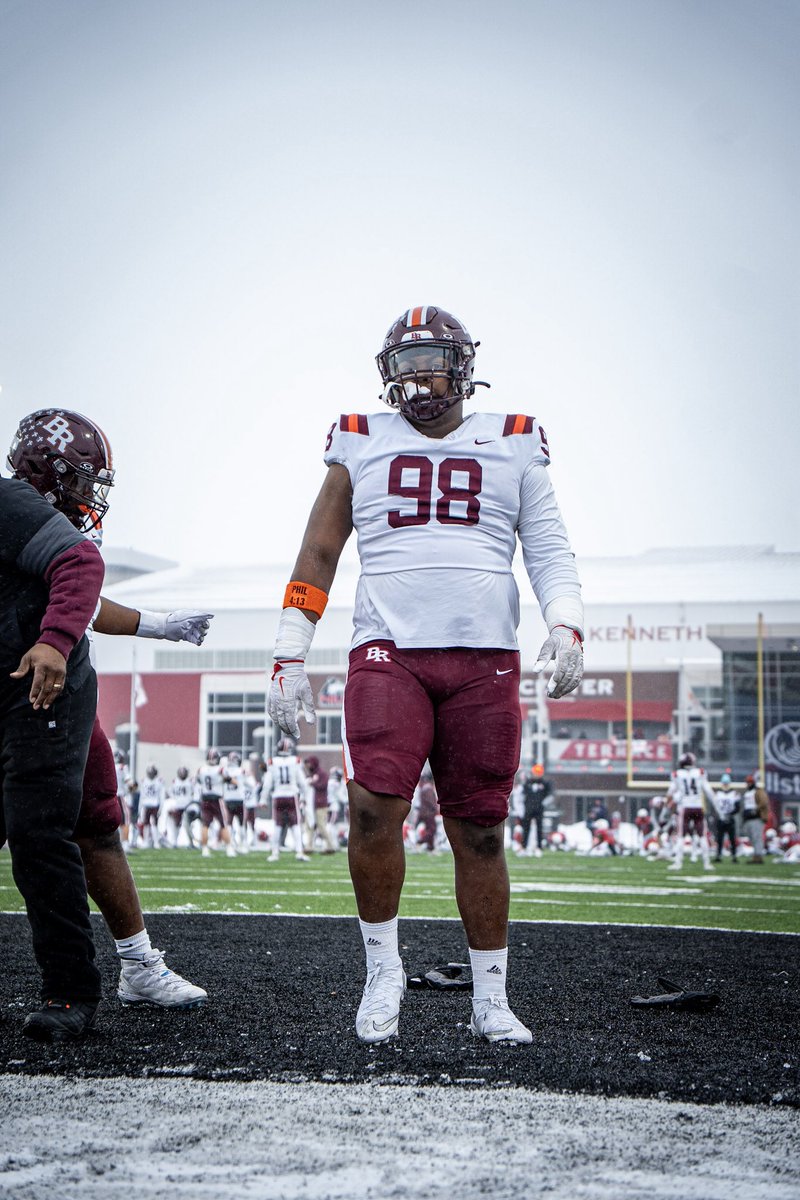 BraydenParks27's tweet image. Junior Season Highlights 
7A State Champs🏆 
30 QB Pressures 
61 Tackles 
23 TFLs
7.5 Sacks
5 PBUs
2 FF
1 Interception 

@GregSmithRivals @adamgorney @TomLoy247 @AllenTrieu @CraigHaubert @EDGYTIM @SWiltfong_ @ChadSimmons_ @BrotherRiceFB @CoachQuedenfeld 

hudl.com/v/2TMC0W