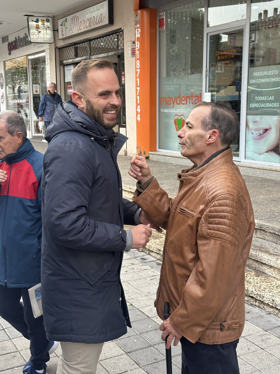 pparganda's tweet image. 🌞 Esta mañana hemos vuelto a estar en la calle con los vecinos para compartir con ellos sus inquietudes.

🧏‍♂️ Escuchar a todos para poder desarrollar nuestras políticas en la gestión municipal está en nuestros genes. 

Gracias a todos.