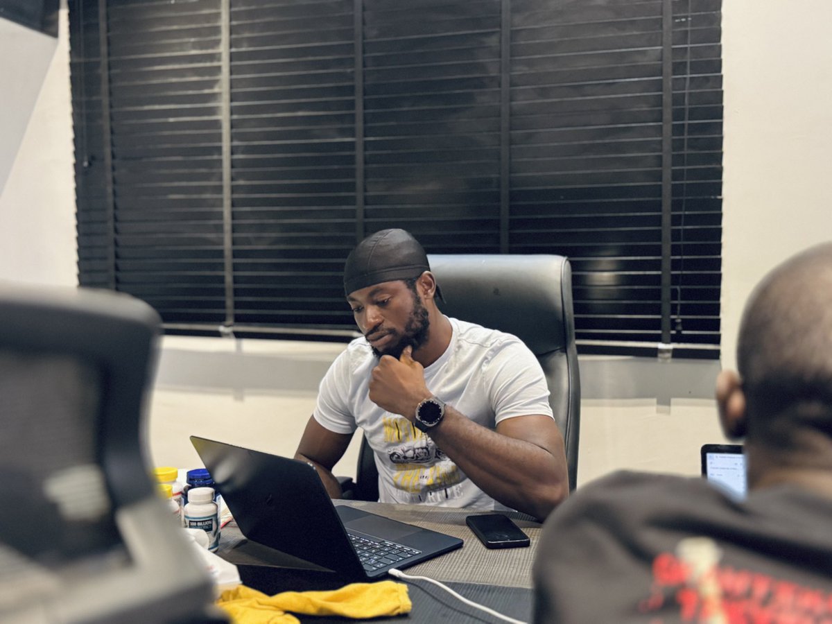 AgbamaE's tweet photo. Life is an extraordinary journey, filled with ups and downs, triumphs and tribulation. At each step, we encounter  new levels, new chapters in our lives that presents us with fresh opportunities, but also new challenges. https://t.co/WOxPrbdDLf