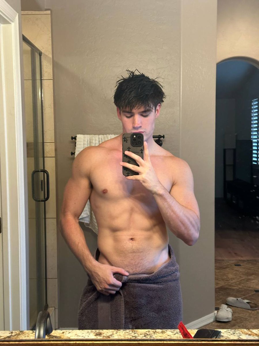 ViviMartin12's tweet image. I admit it guys , Yes I’m good boy