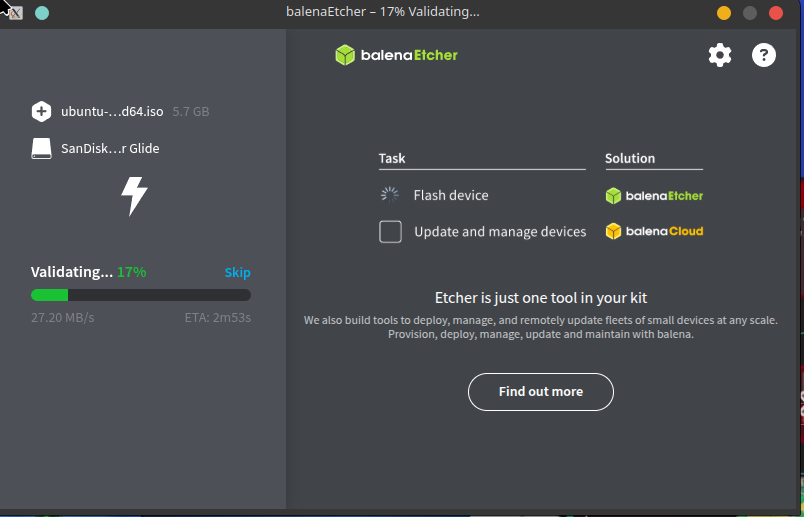 Domiko77's tweet photo. I change operating systems every month hahahah https://t.co/OLg6cUgAID