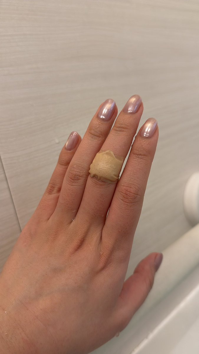 えーちゃん tweet media