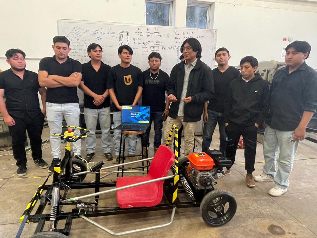 Fin de cuatrimestre a todo dar! 🎓💻

Los alumnos de 4to y 10mo cuatrimestre de mantenimiento nos sorprenden con sus increíbles proyectos finales.

¡Felicidades a todos los alumnos por sus proyectos innovadores y al equipo docente por su dedicación! 👏💪 #OrgulloUTC #Ingeniería