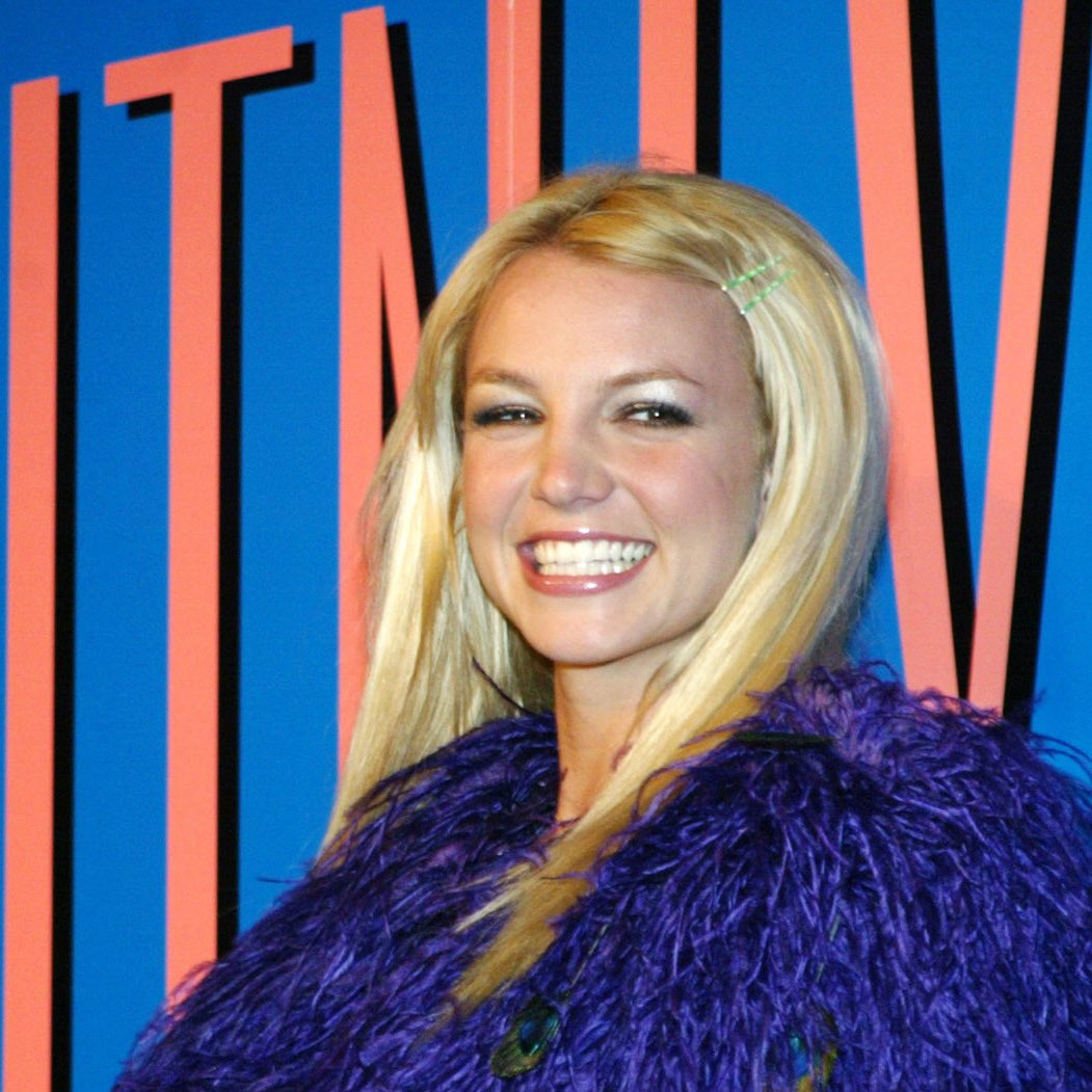 singularbritney's tweet image. 22 years ago today, Britney Spears at an “In the Zone” album press conference in Tokyo, Japan.

#BritneySpears