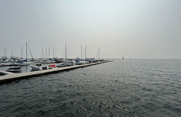 mcquiston's tweet image. vermontbiz.com/news/2025/dece… 
Children’s asthma was significantly less controlled during the smoke-heavy summer of 2023 for some groups of kids, when plumes from Quebec blanketed the region. #vthealth #vtenviro #CanadianWildFires #asthma