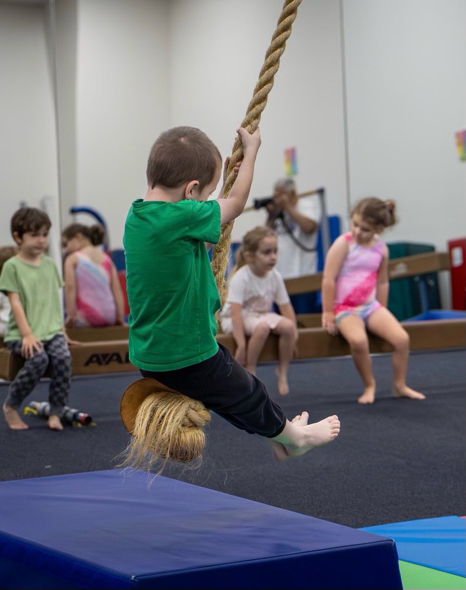 #ad  As 2025 winds down, the fun is just heating up at Poulsbo Parks &amp; Rec!  Whether you're looking to keep your kids active during the colder months or kick off your own wellness goals in the new year, they’ve got  something for everyone.
cityofpoulsbo.com/parks-recreati…