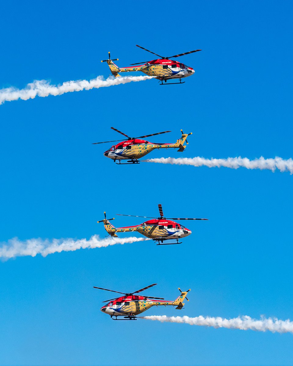 sarang_iaf's tweet image. Iconic academy. Iconic manoeuvres.
Sarang is primed to celebrate the birth of new IAF Officers with a spectacular display at the Combined Graduation Parade in Air Force Academy. 💙🇮🇳