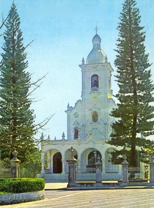 Basílica Nuestra Señora de Guadalupe, La Ceiba, Antiguo Cuscatlán, 1966.