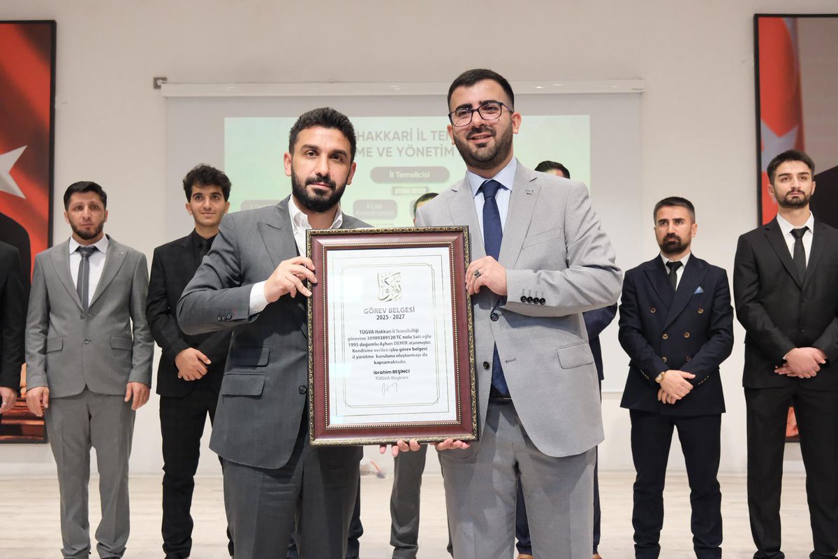 📍Hakkâri | İl Genel Kurulu

Hakkâri’nin yarını; inananların, çalışanların, gece gündüz koşanların omuzlarında yükselir.
Bu istikamet ortak bir dava, ortak bir emanet.