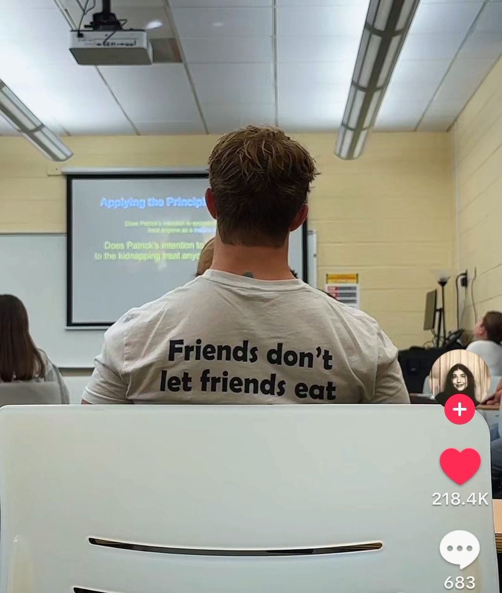 Phoebe☕️🥥🍙 (@faiiryycals) on Twitter photo 