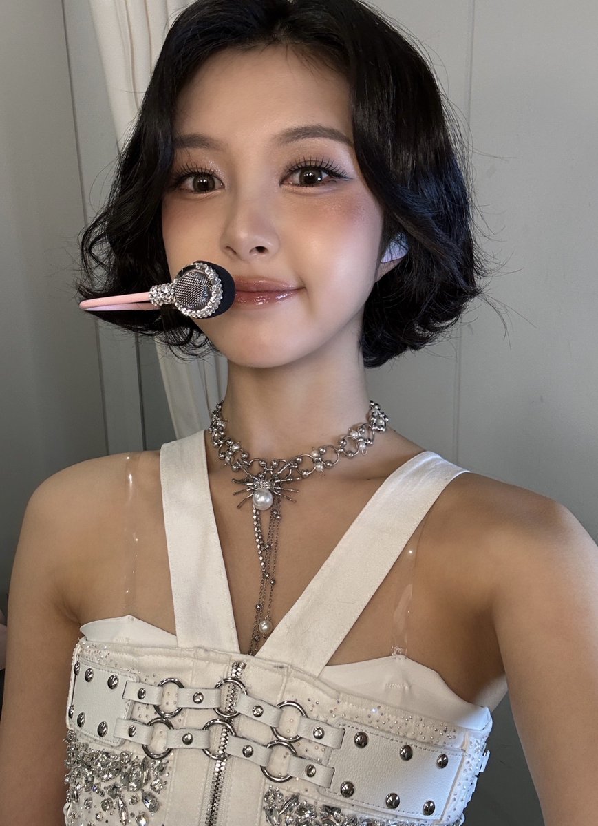 dayeon pics tweet media
