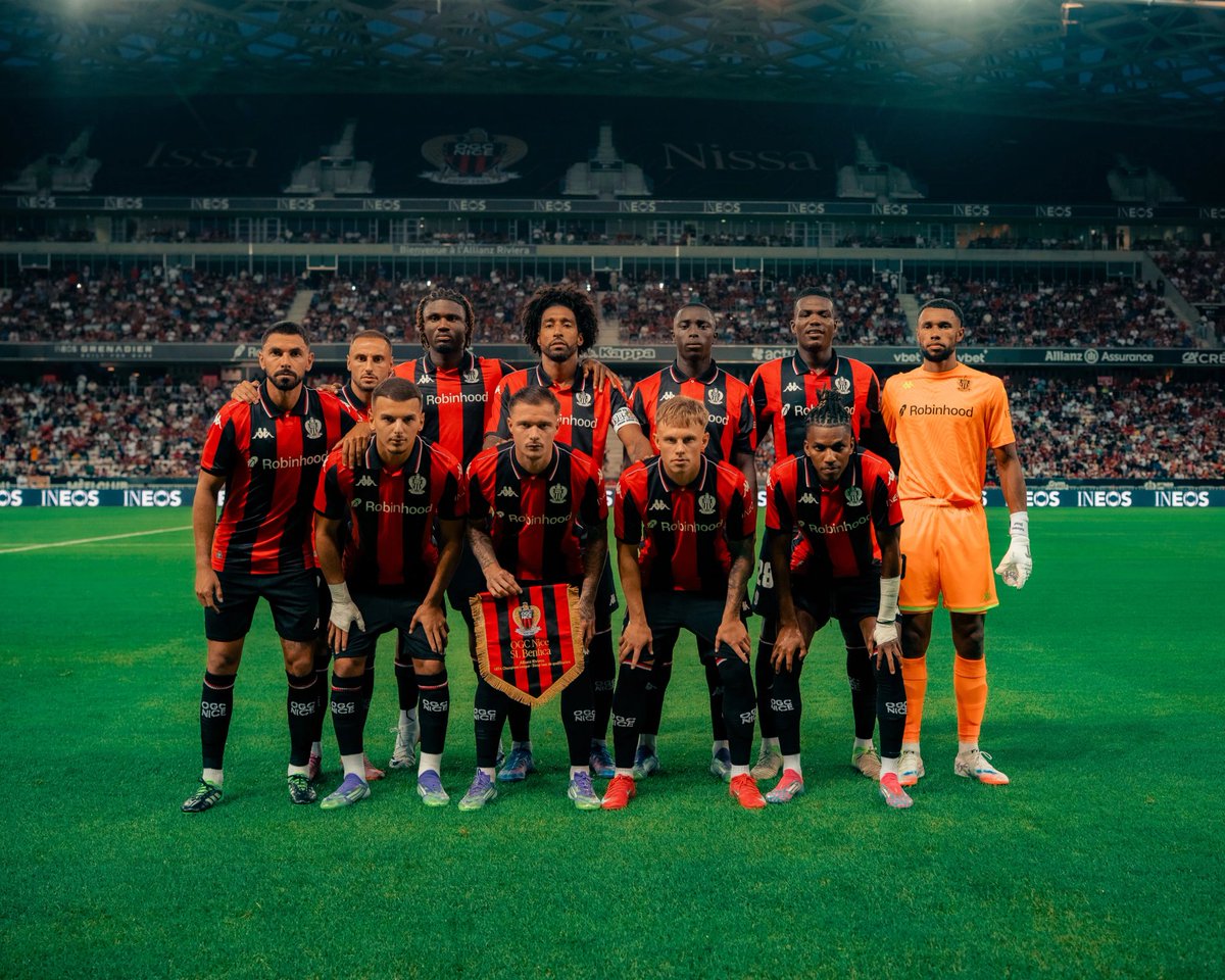 MercatoPlein's tweet photo. 🔴 [THREAD] Pour Noël, l'équipe MercatoPlein vous propose de revivre les MEILLEURS MOMENTS de la saison de l'OGCNICE. ❤️🖤

Buts spectaculaires, épopée européenne, tout y est ⬇️ https://t.co/vcUazajKoc