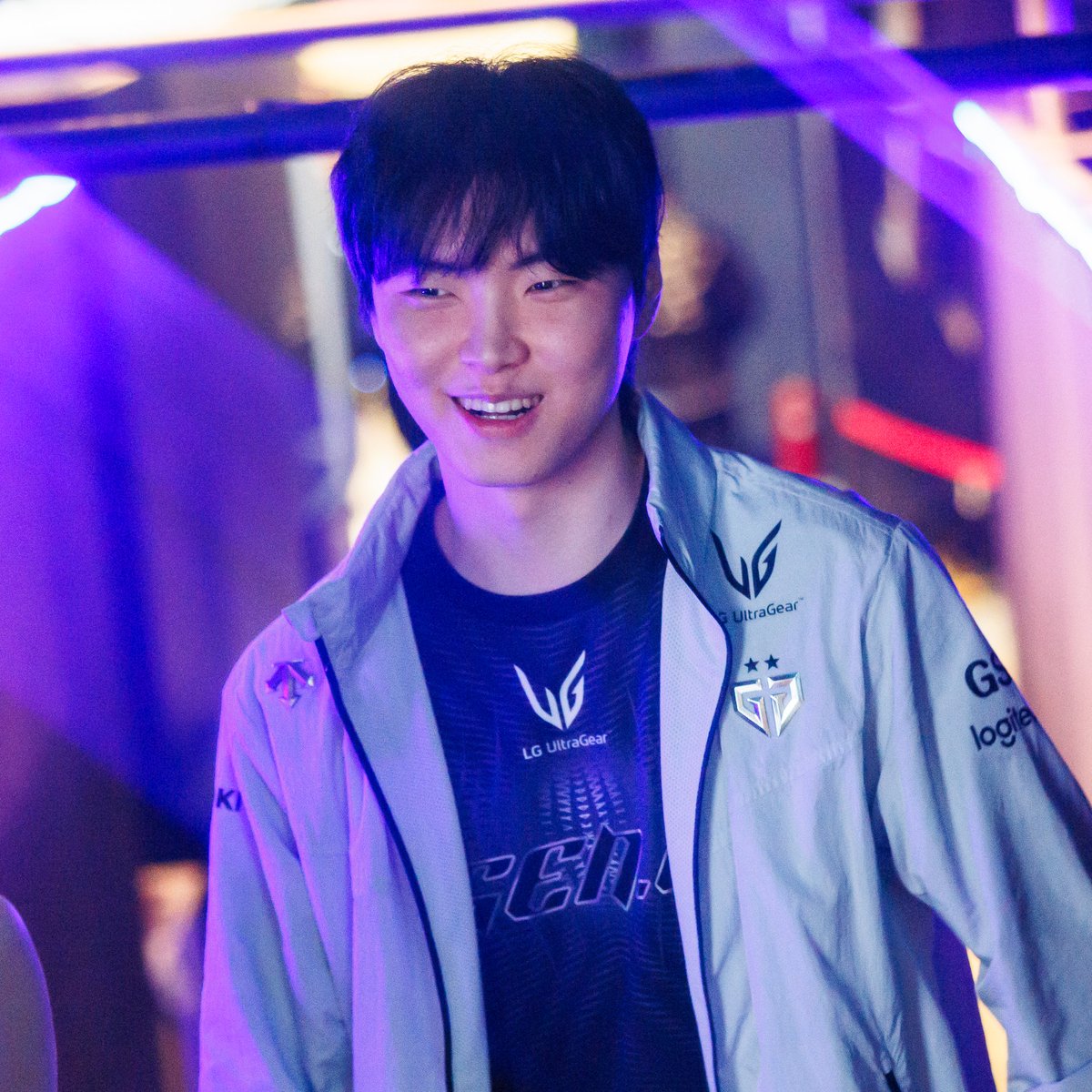 Sheep_Esports's tweet photo. The Ministry of Culture, Sports and Tourism Republic of Korea congratulates Chovy 🇰🇷 for winning Best Esports Athlete:

"This award's significance is even greater in that it is a remarkable achievement that once again has made the world recognize the stature of Korean esports." https://t.co/0uV6ll49nV
