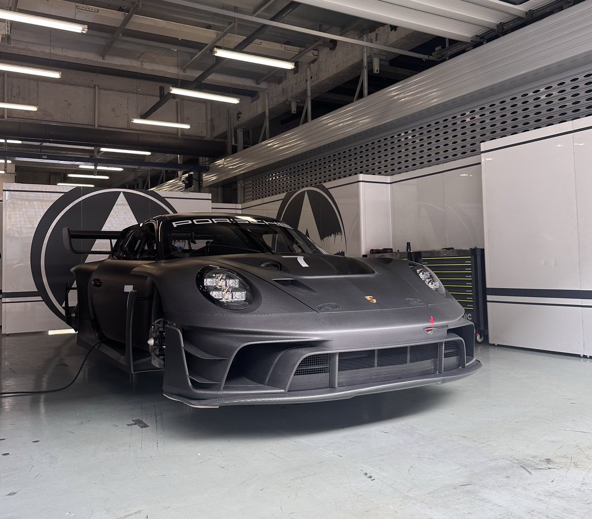 The 911 GT3 R rennsport 😍

#AbsoluteRacing