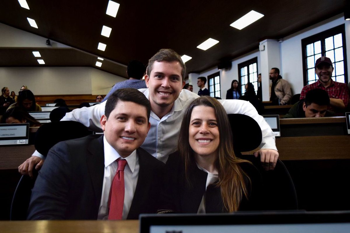 Agradezco al <a href="/NvLiberalismo/">Nuevo Liberalismo</a> la confianza, y a <a href="/juanbaenam/">Juan Baena</a> por el trabajo que deja adelantado. Asumo esta curul con la convicción de seguir trabajando por nuestra ciudad, por los jóvenes y por todos los bogotanos.