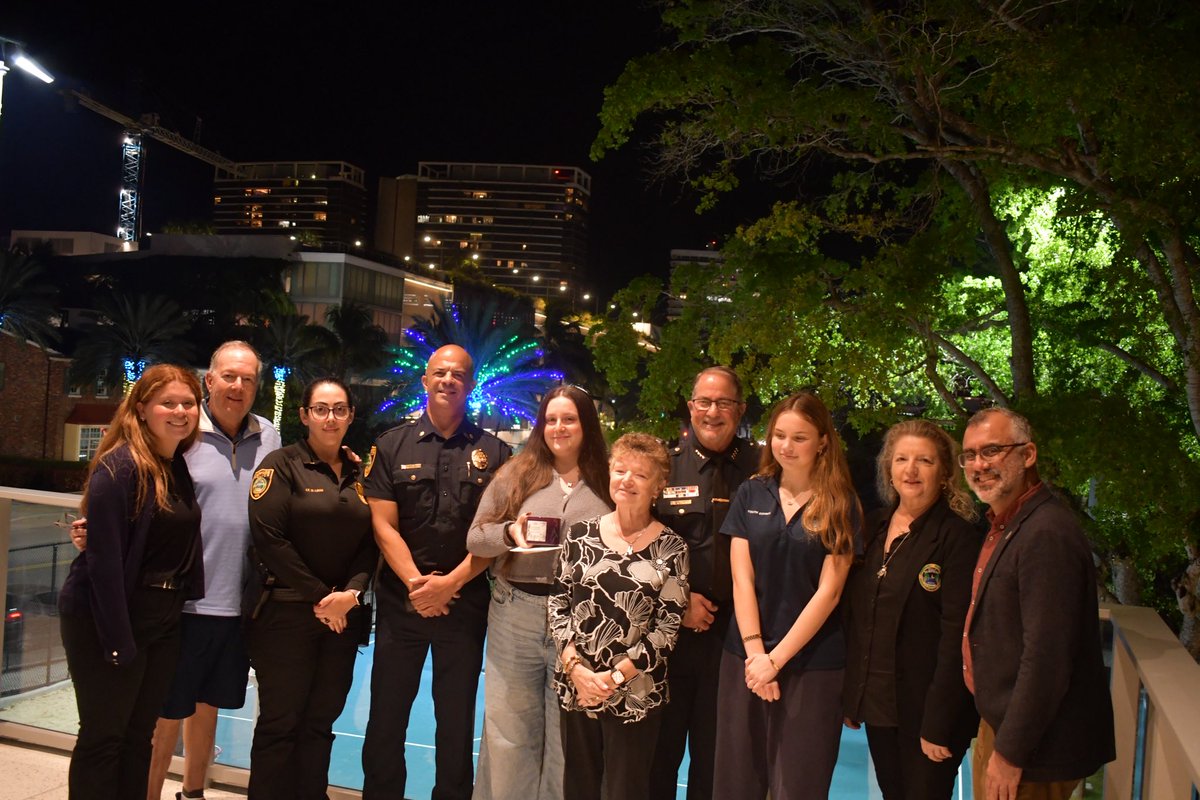 SurfsidePolice's tweet image. Surfside Police had the honor of attending a remembrance for Surfside resident, Arya Gray, who tragically lost her life due to gun violence.

The event also had a Safety Forum, where Chief Press and Ms. Hilary Feldman spoke on gun safety and preventing gun violence. 

#surfsidepd