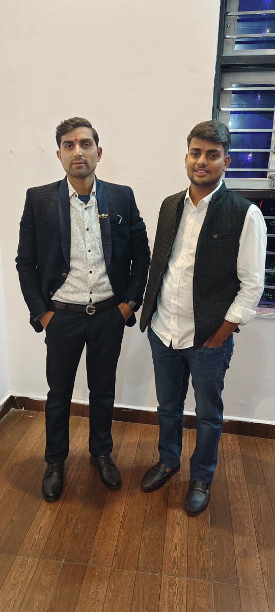MPersident's tweet photo. प्रिय अनुज ओमप्रकाश सैनी को जन्मदिन की हार्दिक शुभकामनाएं!

ईश्वर से प्रार्थना है कि आप सदैव स्वस्थ, प्रसन्न और दीर्घायु रहें और परिवार में और समाजिक कार्यों के विकास तथा जनसेवा के पथ पर इसी प्रकार अपना अमूल्य योगदान देते रहें।

@MPersident 
@madanrrathore 
@shrutihaasan https://t.co/6HWvSJOqG4