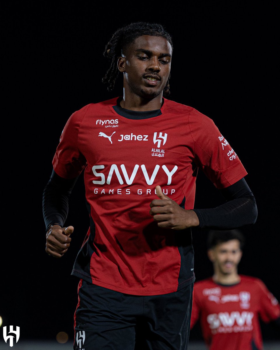 تدريبات الفريق المسائية خلال معسكر العين ❤️

<a href="/Alhilal_FC/">نادي الهلال السعودي</a> 📸