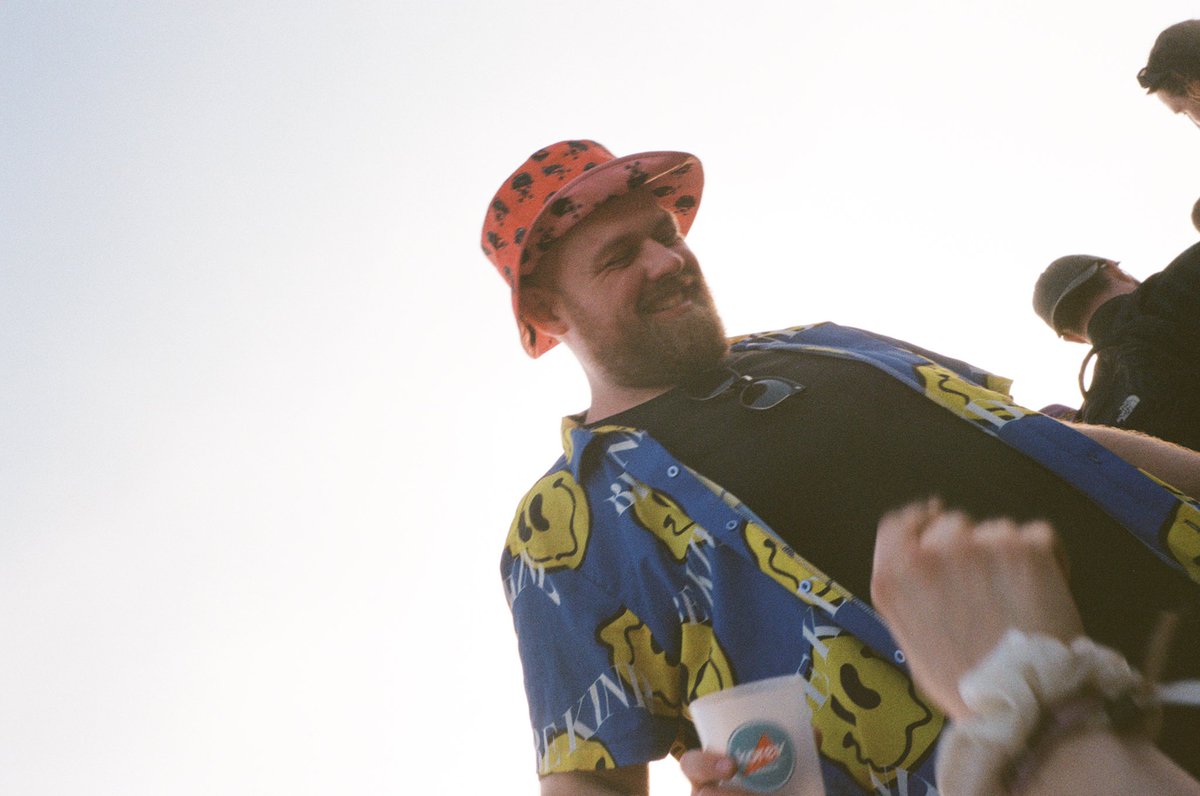 Tom Walker tweet media