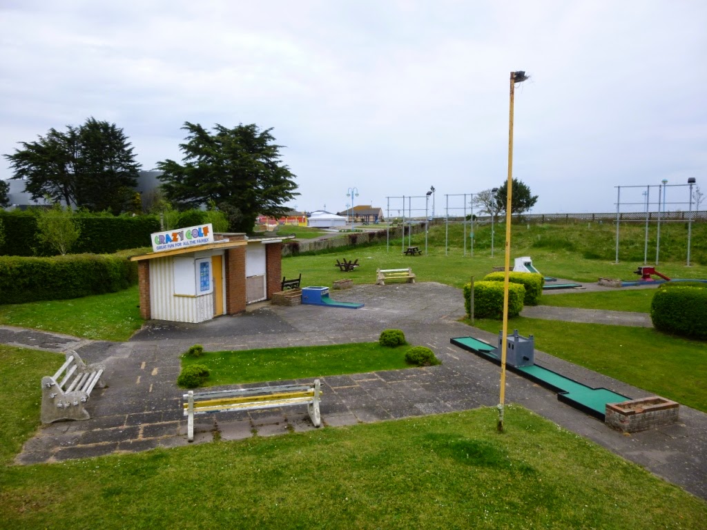 Date for your diary - Crazy Golf will be 100 years old in 2026 hamandeggerfiles.blogspot.com/2030/12/date-f… #CrazyGolf100 #CrazyGolf #Minigolf