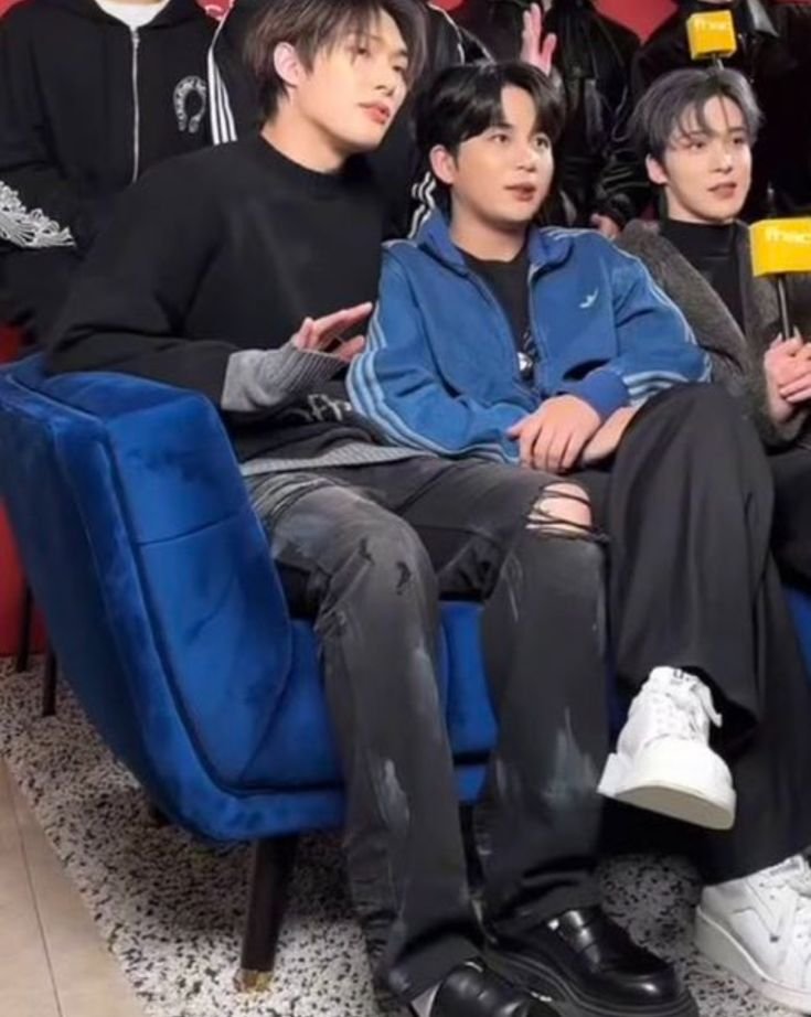 TOPMINGI's tweet image. it really makes you think