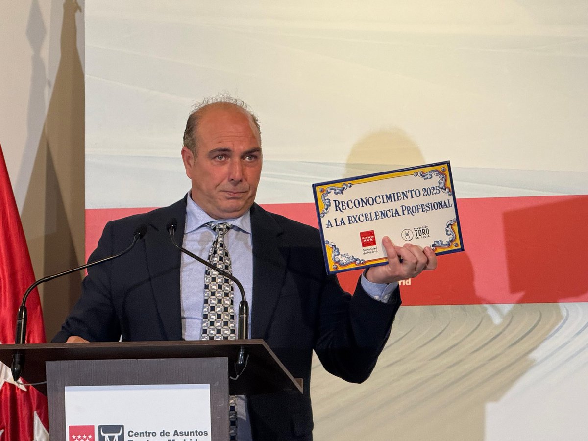 🌟 𝗘𝗫𝗖𝗘𝗟𝗘𝗡𝗖𝗜𝗔 |𝗥𝗲𝗰𝗼𝗻𝗼𝗰𝗶𝗺𝗶𝗲𝗻𝘁𝗼 𝗮 𝗹𝗮 𝗘𝘅𝗰𝗲𝗹𝗲𝗻𝗰𝗶𝗮 𝗣𝗿𝗼𝗳𝗲𝘀𝗶𝗼𝗻𝗮𝗹 2025 es para 𝗝𝗲𝘀𝘂𝘀 𝗥𝗼𝗯𝗹𝗲𝗱𝗼 “𝗧𝗶𝘁𝗼”, por su ejemplar 𝗮𝗰𝘁𝘂𝗮𝗰𝗶𝗼́𝗻 en la novillada de Valdetorres de Jarama
<a href="/ftorodelidia/">Fundación Toro Lidia</a> <a href="/novilladas/">Liga Nacional de Novilladas</a> <a href="/UNPBE/">U.N.P.B.E.</a> <a href="/CopaChenel/">CopaChenel</a>