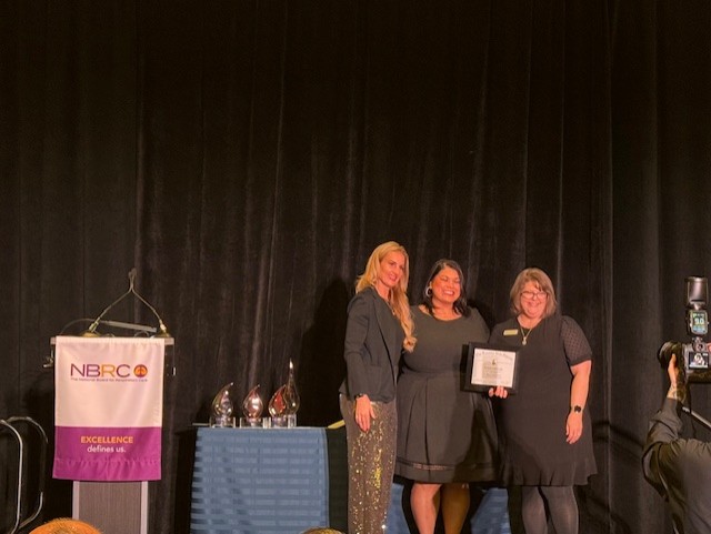 Arzu Ari tweet media