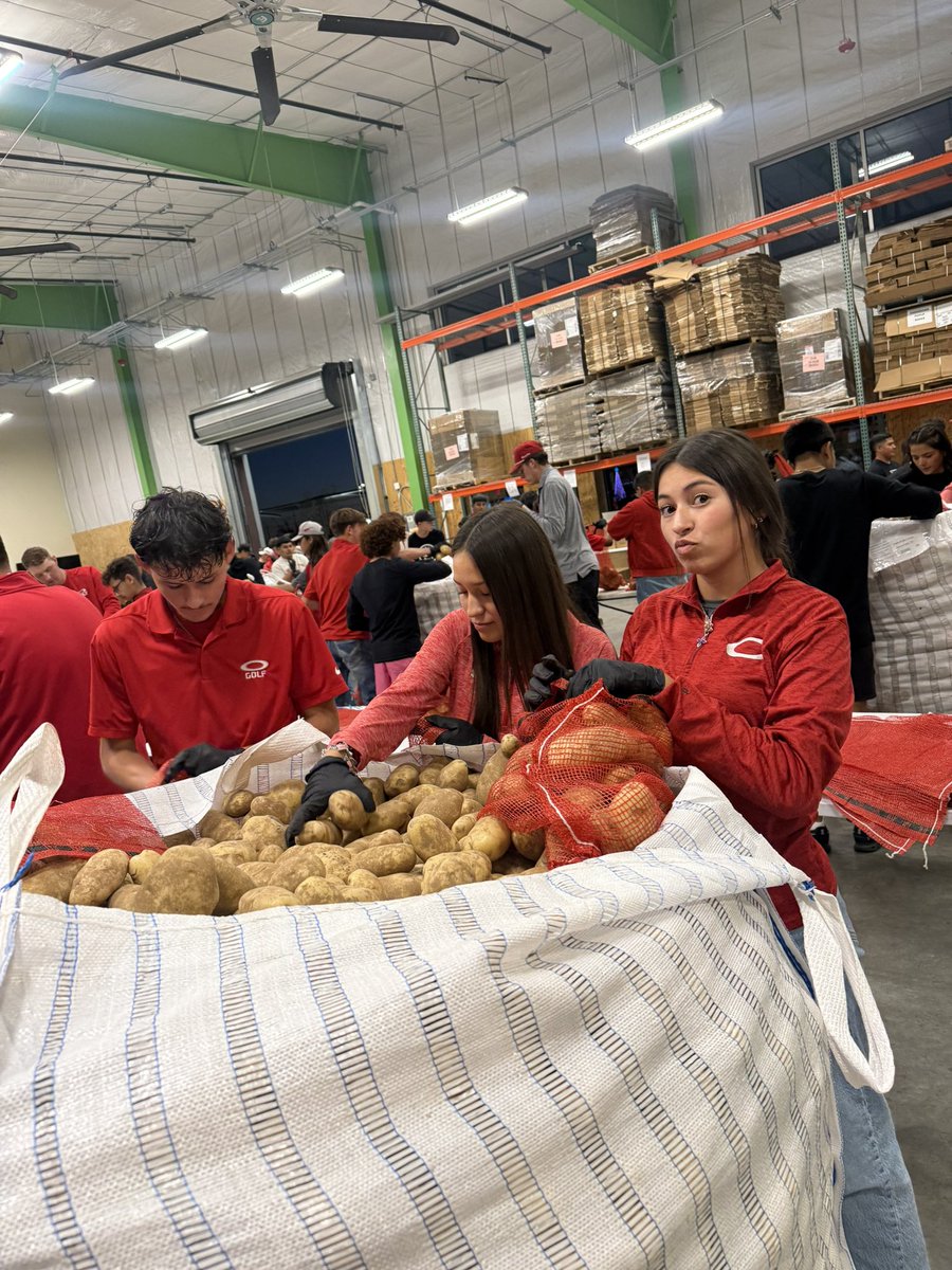 December 9, 2025! Grateful for the opportunity to serve our community of Odessa. 
Thank you to the West Texas Food Bank of Odessa for allowing us to come package potatoes! 🥔 
<a href="/ECISDAthletics/">EctorCountyISDAthletics</a> <a href="/EctorCountyISD/">Ector County ISD</a> <a href="/BigRedBronchos/">Odessa High School</a> <a href="/PermianSports/">Odessa Permian Sports</a>