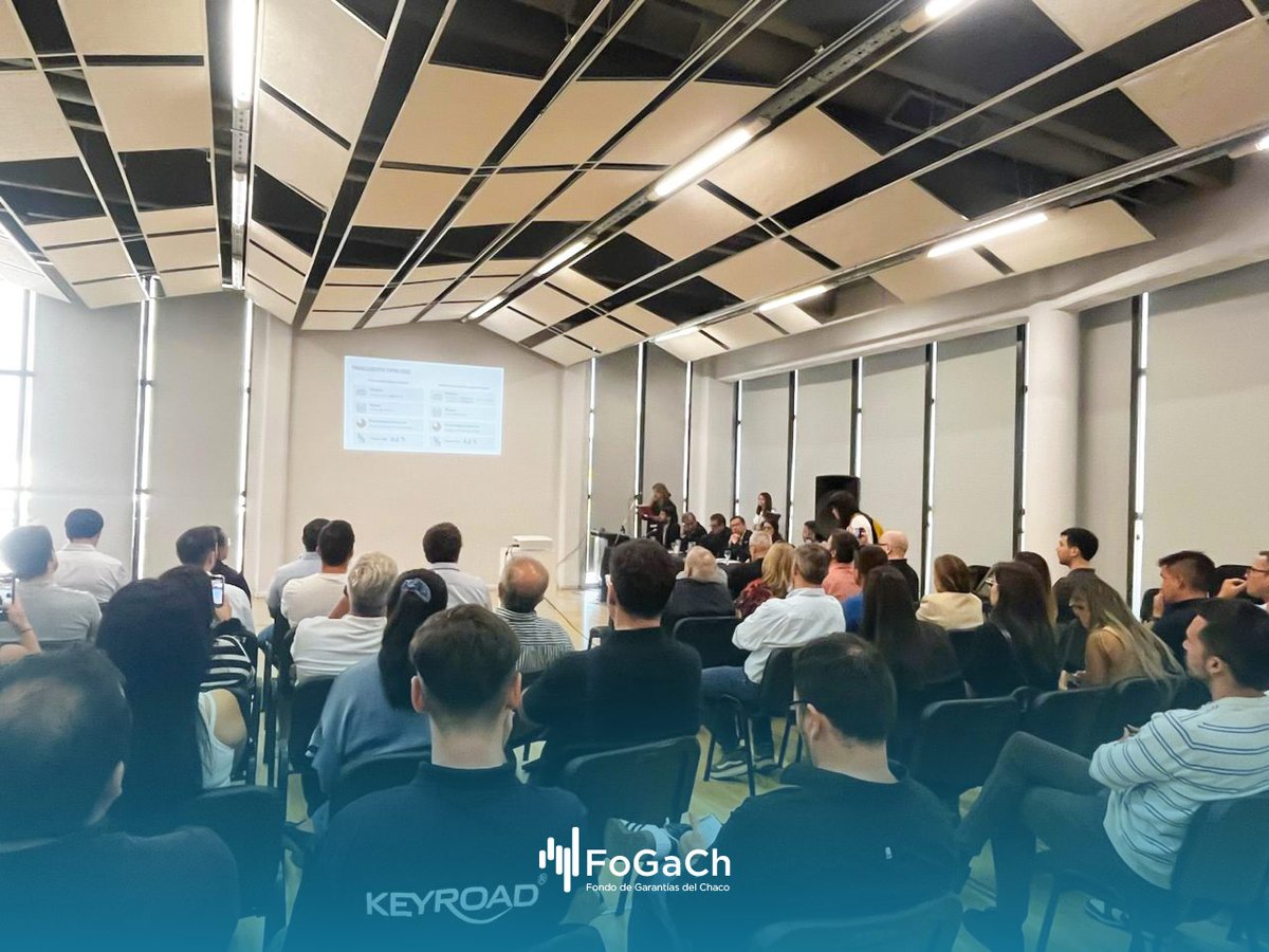 ✨ Cerramos un nuevo año de trabajo junto al CFI, en un encuentro donde se destacó la articulación entre el CFI, la Agencia de Inversión, FoGaCh y el Gobierno del Chaco.

🌟 Seguimos construyendo oportunidades para impulsar el desarrollo productivo de la provincia.