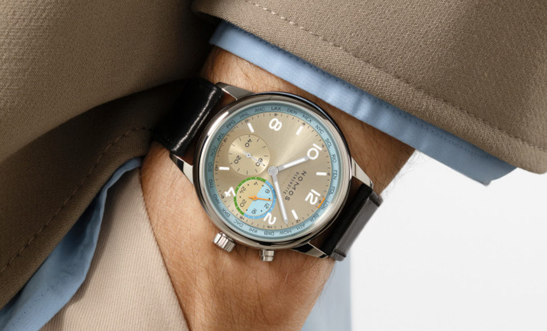 MrStateless's tweet image. Nomos unveils two new Club Sport Neomatik Worldtimer editions: Roam &amp;amp; Reverie ⏱️✨
Fresh champagne dials, distinct color palettes, and the signature world time mechanism 🌍.

Full story at mrstateless.com 👇

#Nomos #Worldtimer #WatchNews #Horology #Watches #mrstateless