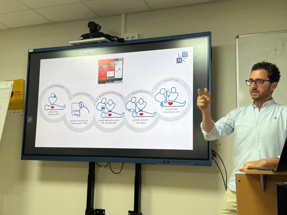 CardioHULP's tweet photo. ❄️ En la última sesión del 2025 de expertos hemos contado con @JMonteroMD del #LUMC en una sesión sobre la utilidad del ECMO-VA en la PCR refractaria
🔹Evidencia científica disponible y lo que viene
🔹Puesta a punto de un programa E-CPR
🔹Experiencia en campo real, casos clínicos y pro trips
❤️ Muchas gracias, no hay mejor forma de cerrar el año. ¡Nos vemos en enero 2026 de nuevo con más sesiones!