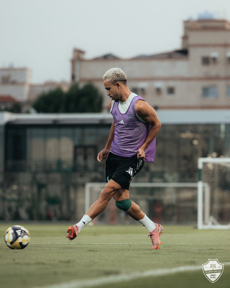 جدة.. أهلي ومطر 🌧️