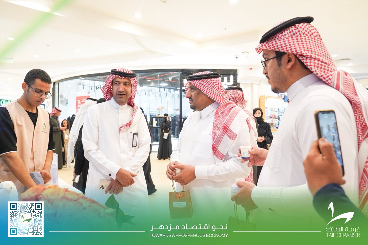 أمين عام #غرفة_الطائف عتيق الثقفي خلال حضوره احتفال اليوم العالمي لذوي الاعاقة 2025 وذلك بالتعاون مع جمعية الطائف لذوي الاحتياجات الخاصة ..
وتم خلال الحفل توزيع عدد من الهدايا، كما تم تكريم الغرفة نظير مساهمتها .