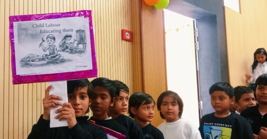 राष्ट्रीय मानवाधिकार दिवस के अवसर पर बाल अधिकारों तथा 100 दिवसीय बाल विवाह मुक्त भारत अभियान के विषय में जागरूकता कार्यक्रम का आयोजन किया गया
#HumanRightsDay #बालअधिकार #बालविवाहमुक्तभारत
<a href="/DpoFatehpur/">District Probation Office, Fatehpur</a> <a href="/fatehpurpolice/">FATEHPUR POLICE</a> <a href="/MinistryWCD/">Ministry of WCD</a> <a href="/MinistryWCD/">Ministry of WCD</a> <a href="/UP_CHL_1098/">उ प्र चाइल्ड हेल्पलाइन</a> <a href="/UPGovt/">Government of UP</a> <a href="/UPMahilaKalyan/">UP Mahila Kalyan</a>