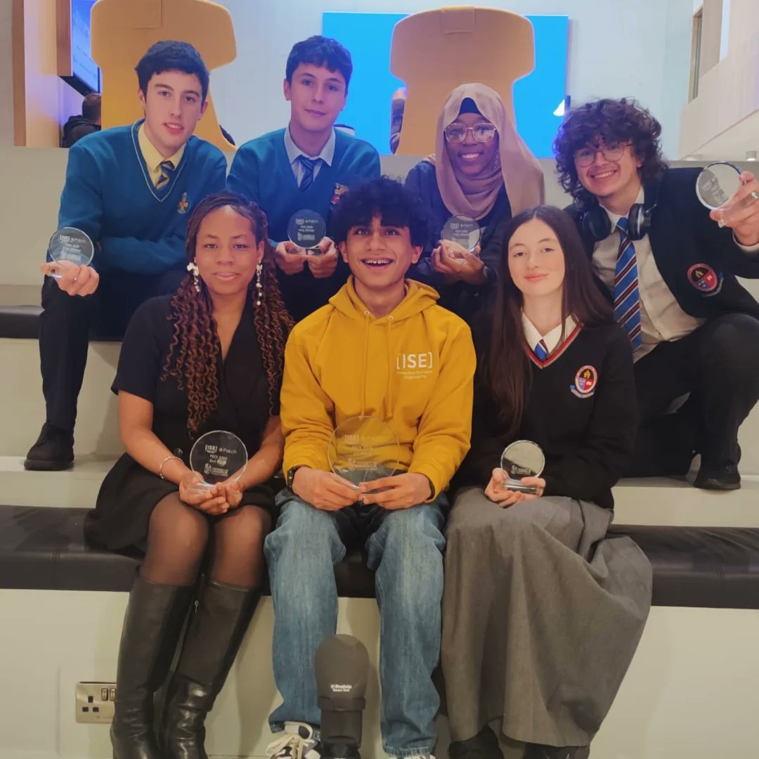 SHurleyContent's tweet photo. TECS 2025! Myself and my teammate Miles won best team today at TECS. Thank you to all the people behind TECS and ISE at UL 😊 

#tecs2025 #stem #science #universityoflimerick https://t.co/AVVaFJlMDP