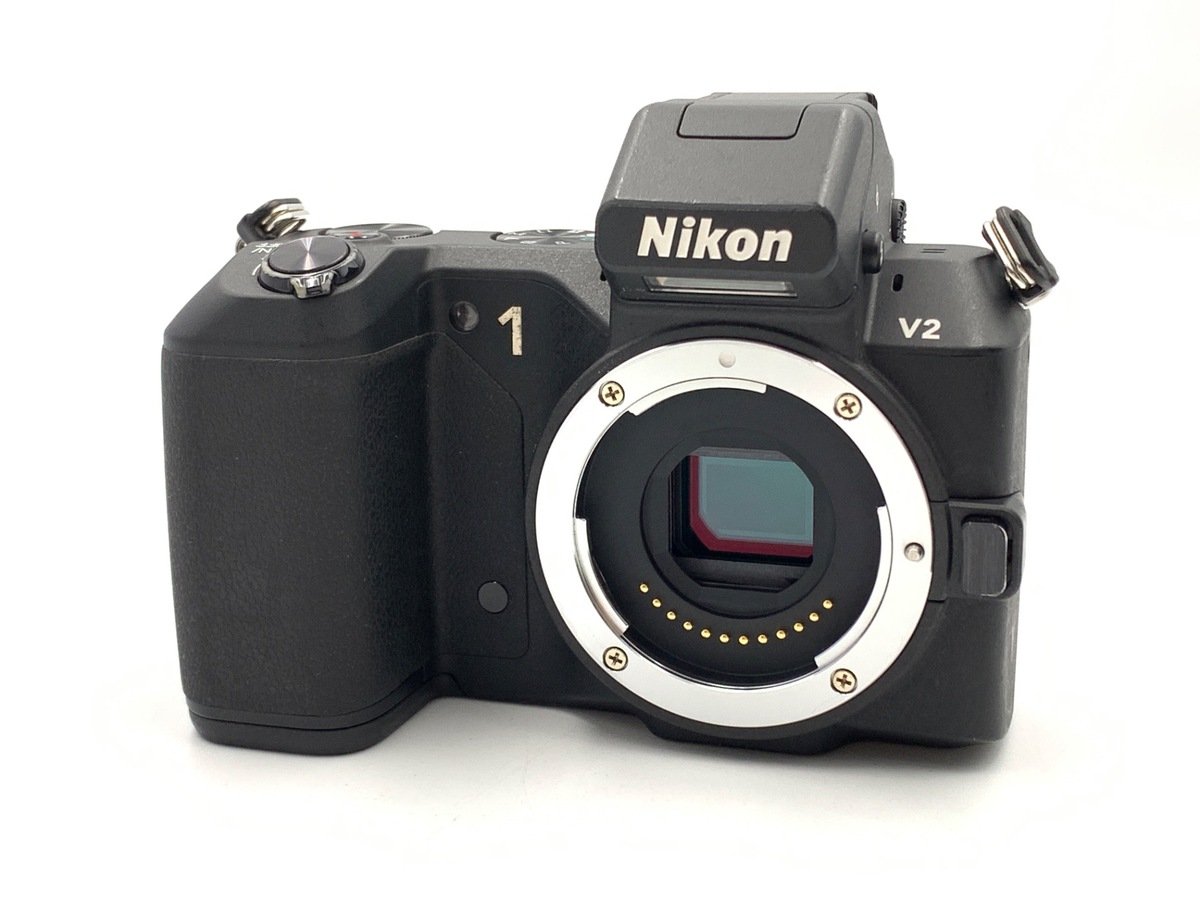 NikonのV2ボディ フラフラと立ち寄った中古カメラ屋で1万数千円で買っ