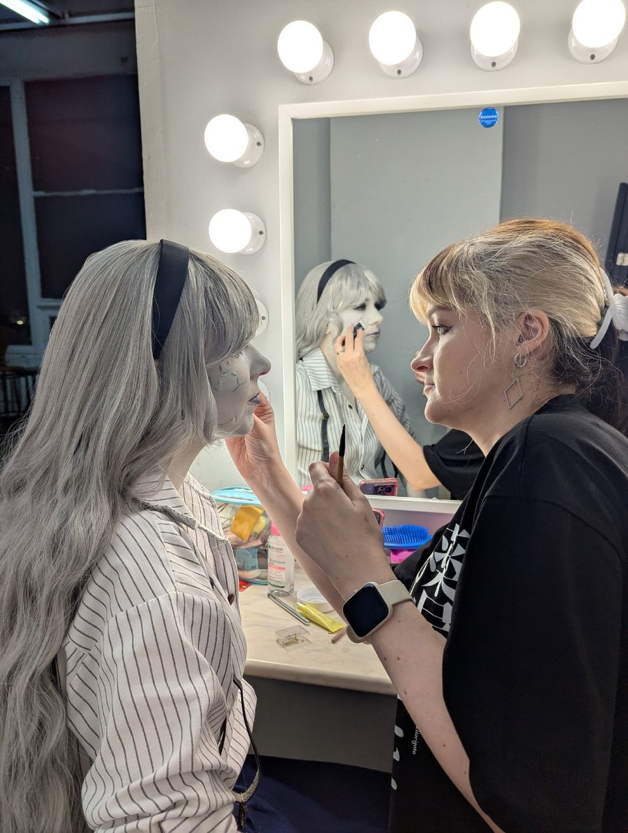 Yuliya_And_Leia's tweet photo. Clea backstage Part 2/4 ✨
#Expedition33 #exp33 #cleacosplay #expedition33cosplay #ClairObscurExpedition33 https://t.co/TOpaQG7dmX