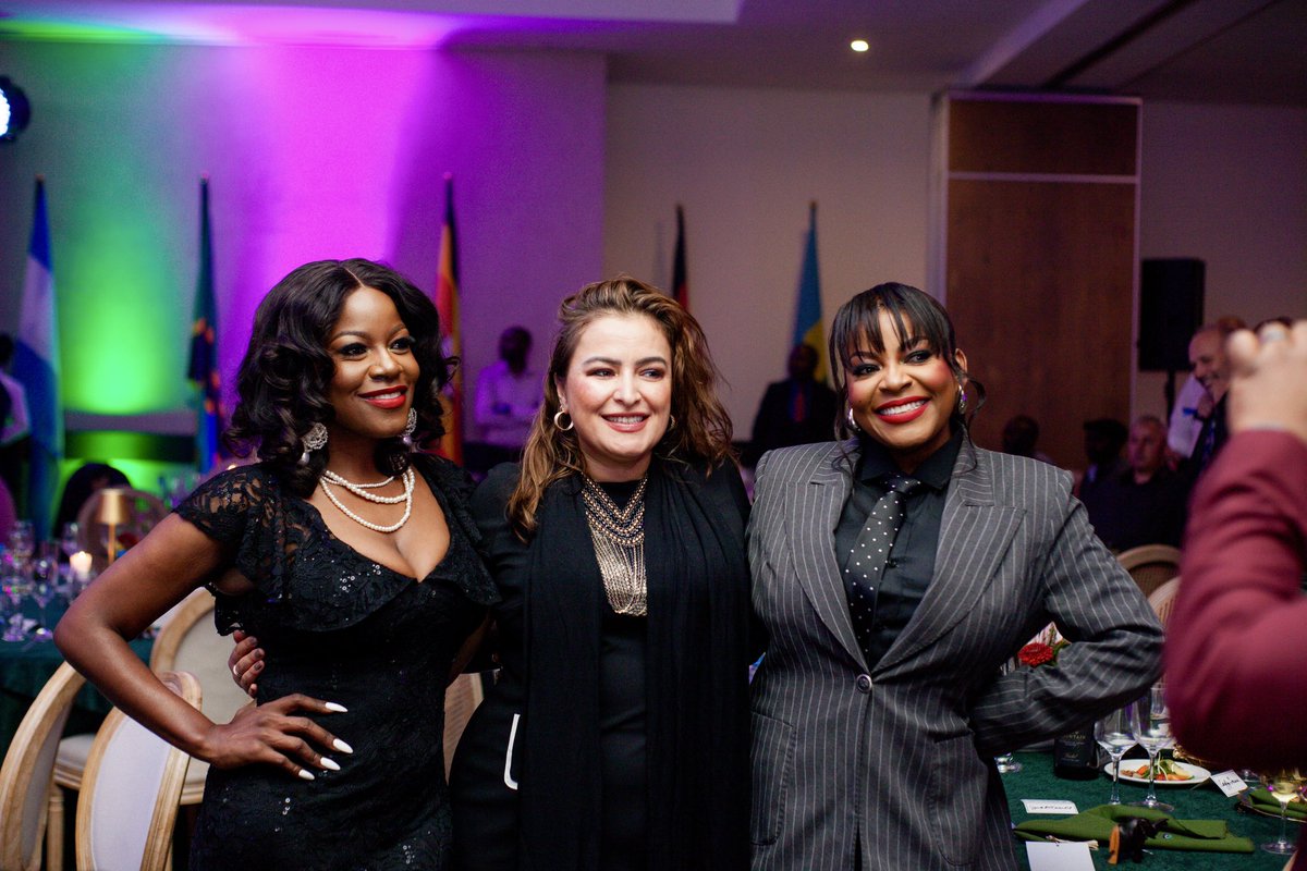 PR Girl Media tweet media