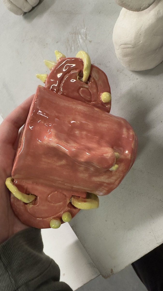 srhmt7_2's tweet image. regardez ma tasse que jai fait moi meme 🥰🥰🥰🥰🥰