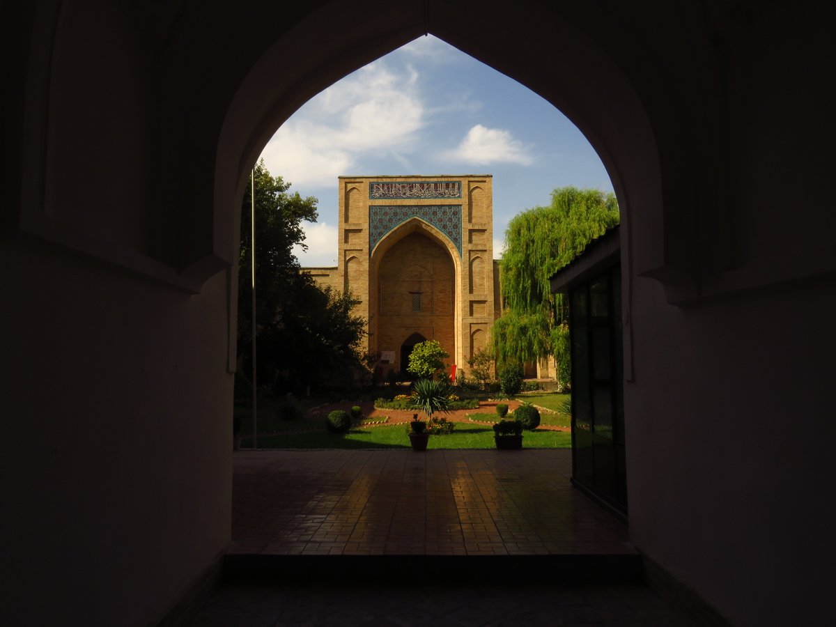 Unser #Bilddestages von : Martin Scheer (<a href="/martin/">Martin Toha</a>.j.sc, Deutschland)

Die Koukeldash medresse in Taschkent 

novastan.org/de/bild-des-ta…