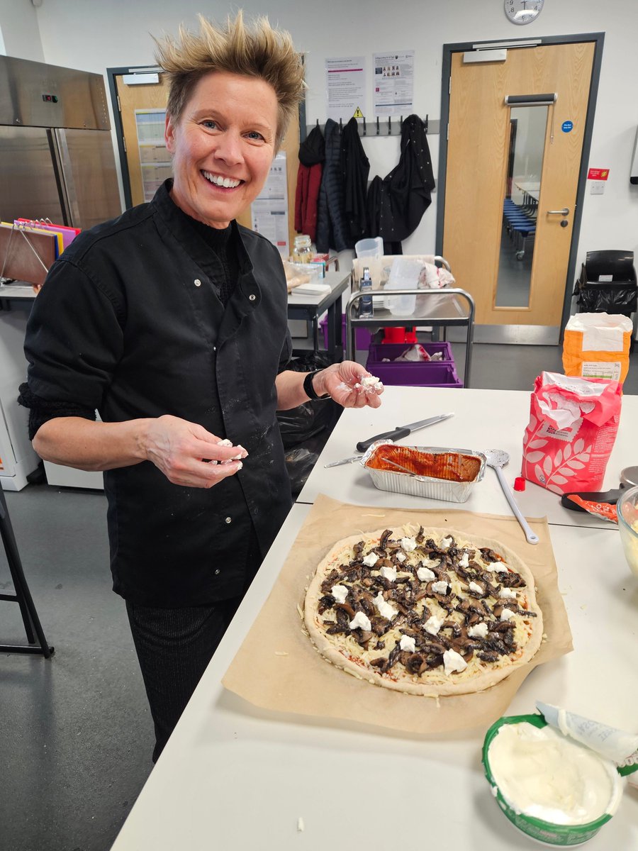 BrianClarkeAcad's tweet image. 🍕 GCSE Food Tech in action!

Students practiced key skills by making pizzas—covering dairy, bread, and vegetable components of the curriculum. A tasty way to learn about nutrition, food safety, and creativity!

#FoodTech #GCSE #HandsOnLearning #SkillsForLife
