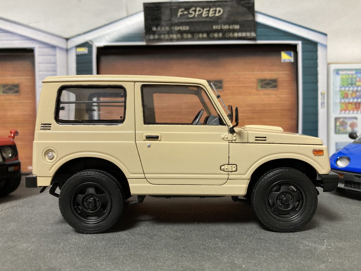 FSPEED8's tweet image. ハセガワ スズキ ジムニー 完成🎉 

ボディカラーは －　ベージュに全塗装したイメージで製作💡

#スズキ 
#ジムニー 
#JA11
#ハセガワ 
#プラモデル 
#カーモデル 
#完成品        

CA00143